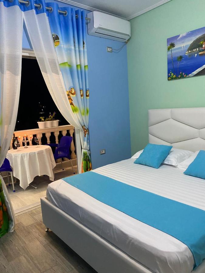 Vila Sinani Sarandë Exterior foto