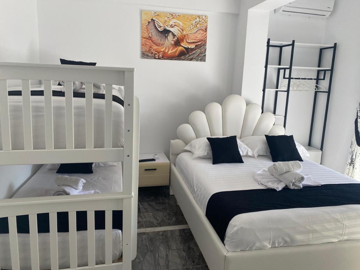 Vila Sinani Sarandë Exterior foto
